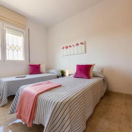Rocamar By Interhome דירה ל'אמפולה